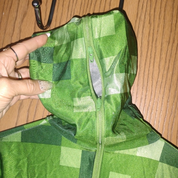 XL Pixel Monster Morphsuit for 5'10"-6'3" Costume🎃 - Picture 5 of 6